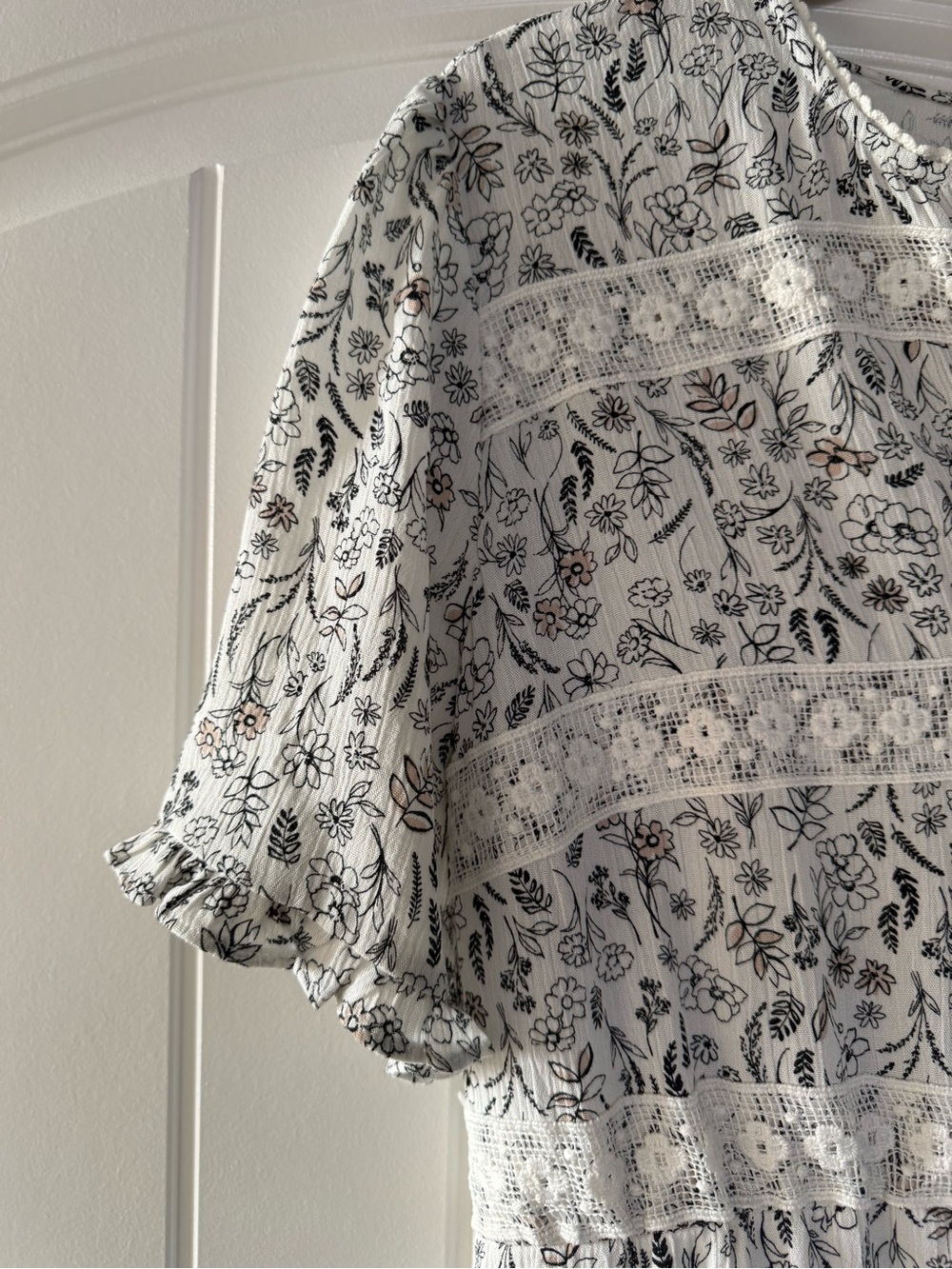 Torrid Maxi Dress Wash Gauze FloralLace Y-Neck Puff Ruffle Sleeves 00 M/L 10 NWT - Picture 7 of 16